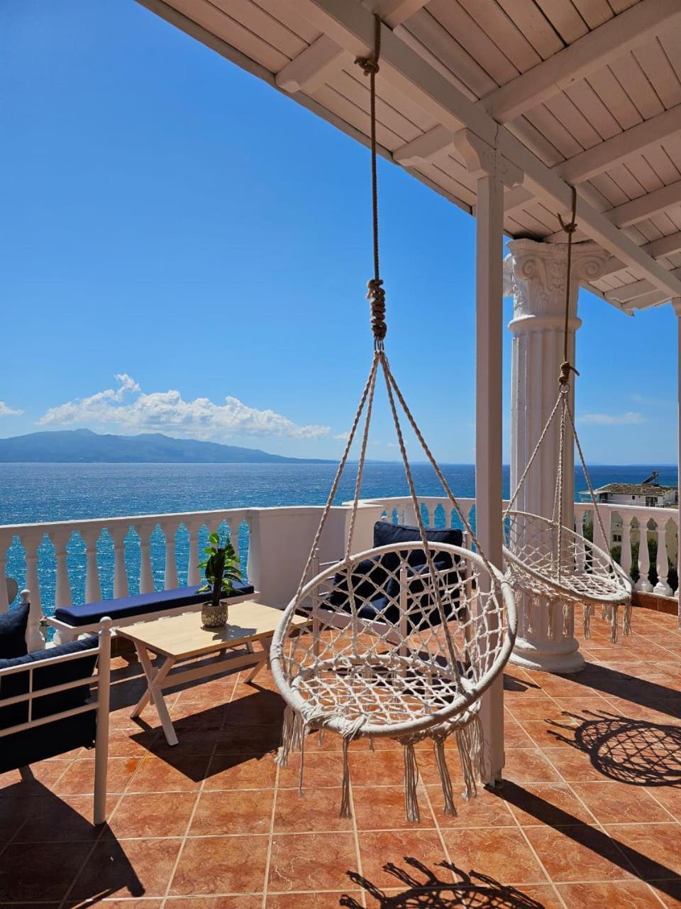 Seaside Jon Saranda Apartment Bagian luar foto