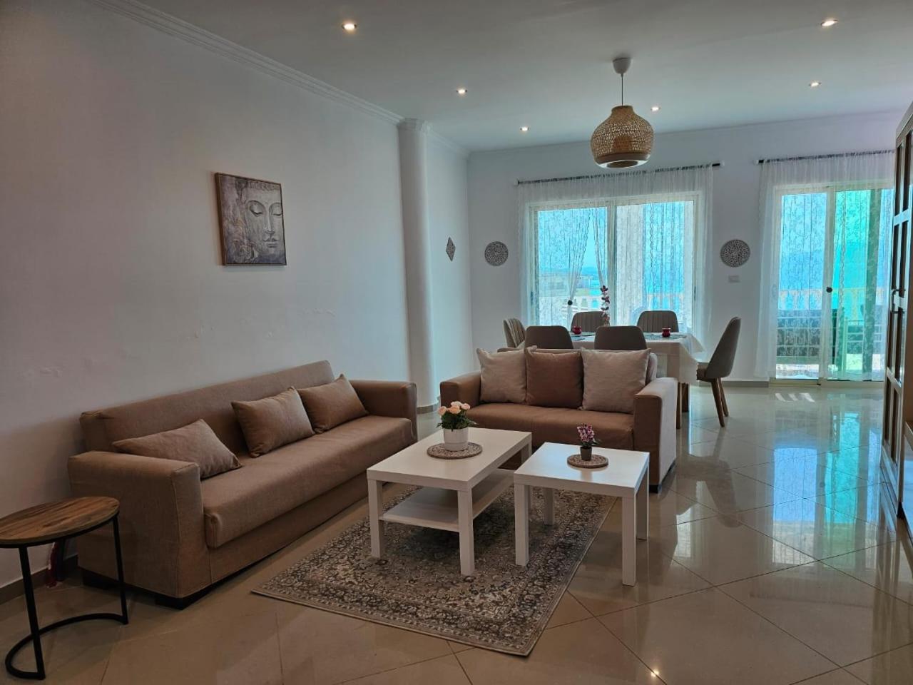Seaside Jon Saranda Apartment Bagian luar foto